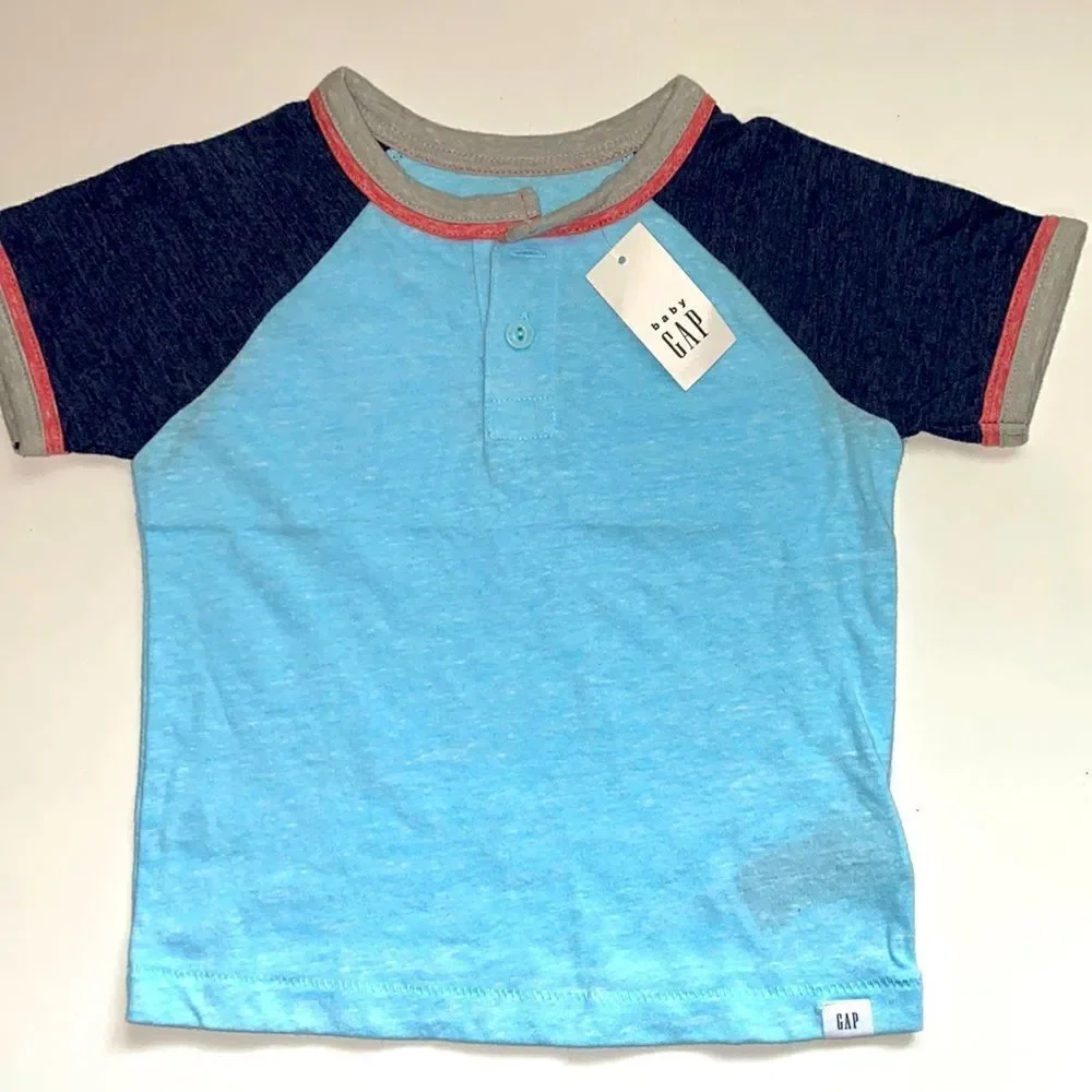 Gap tshirt boys kids sz 18-24 months New